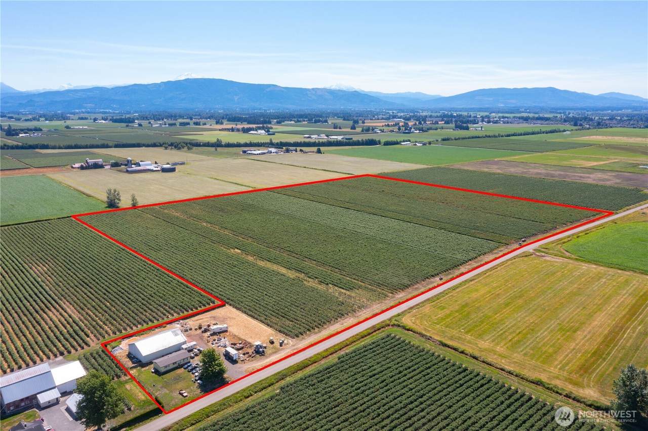 9586 Bender Road - Photo 1