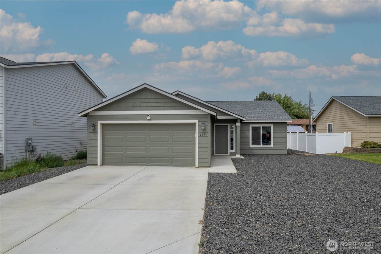 322 6th Street - Photo 1
