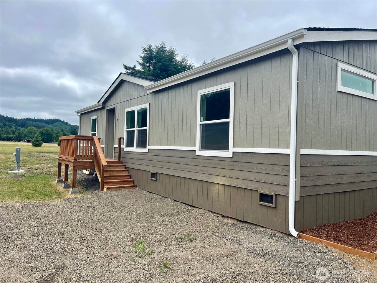 1450 Calawah Way - Photo 1