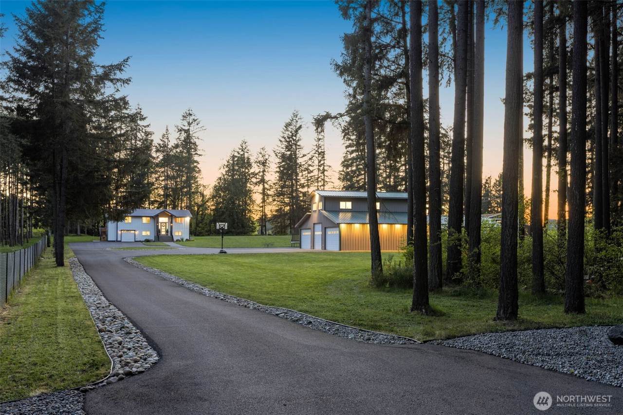 28425 160th Avenue - Photo 1