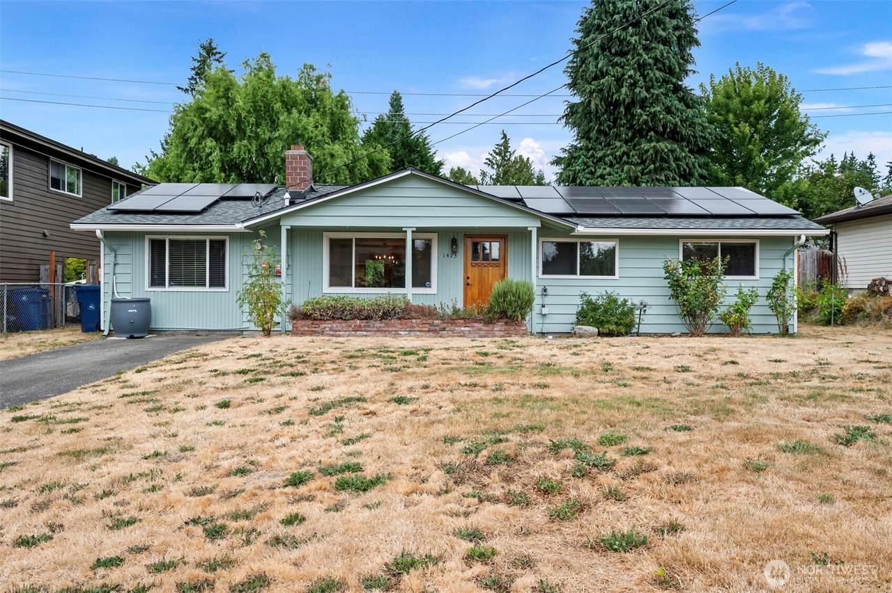 1423 212th Place - Photo 1