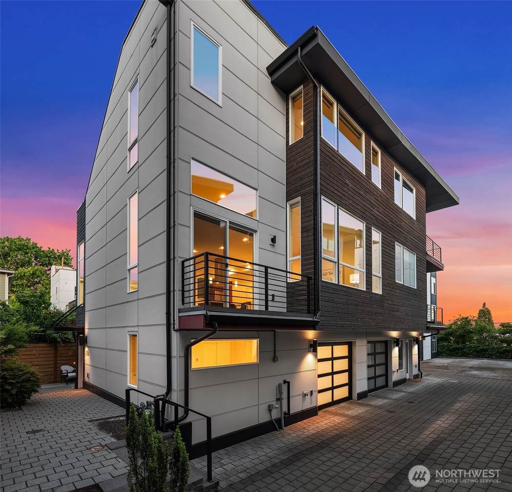 818 25th Avenue - Photo 1