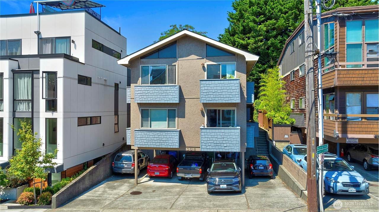 508 71st Street - Photo 1