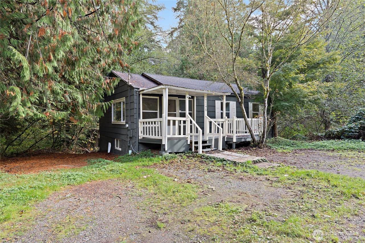 17740 174th Avenue - Photo 1