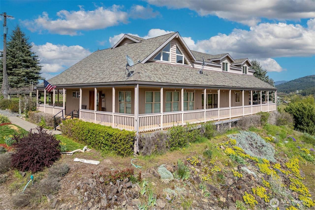 5061 Hunters Campground Road - Photo 1