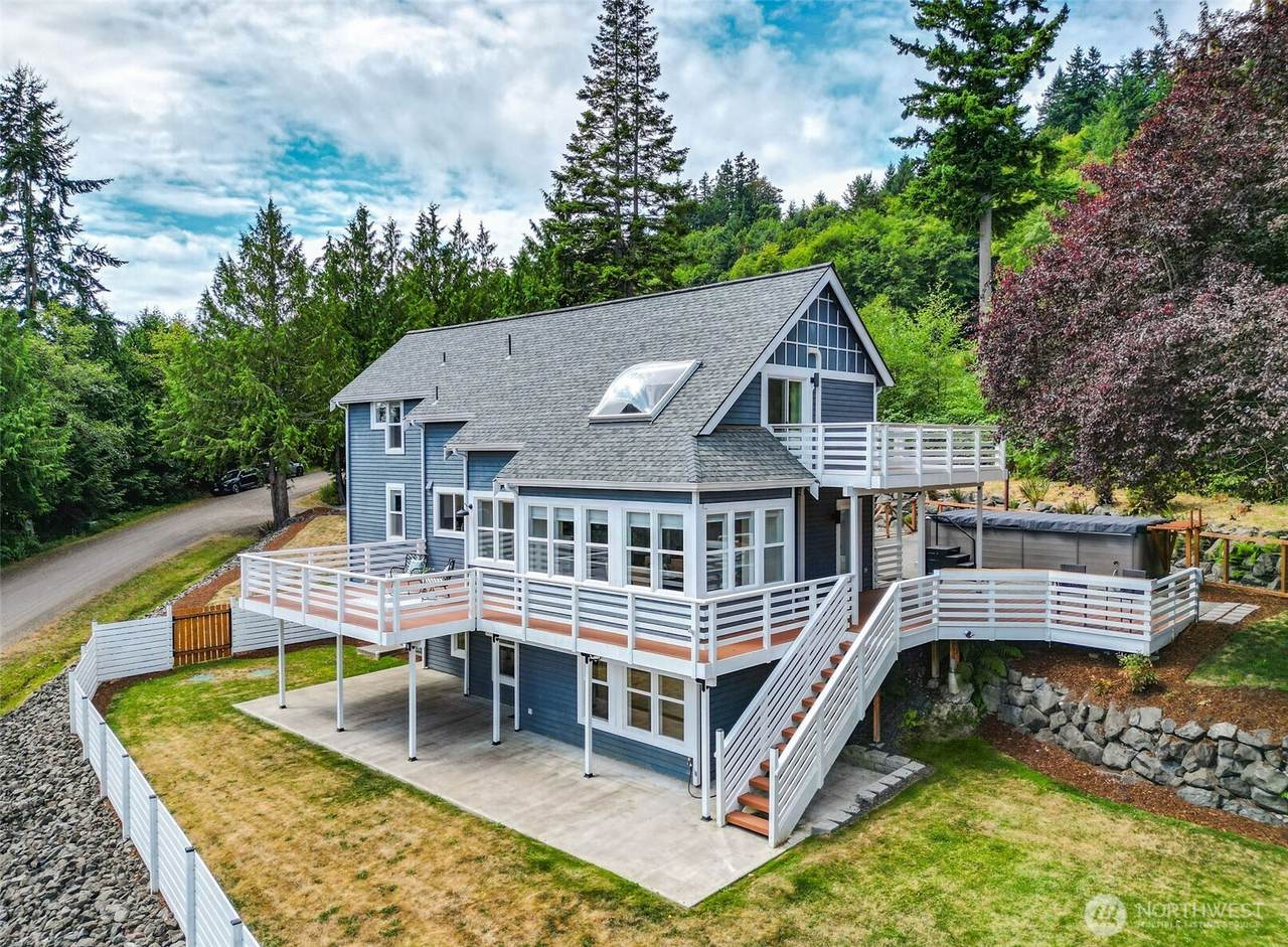 42 Maxview Drive - Photo 1