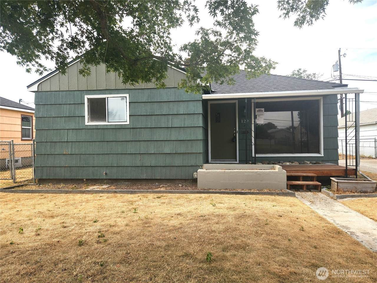 129 F Street - Photo 1