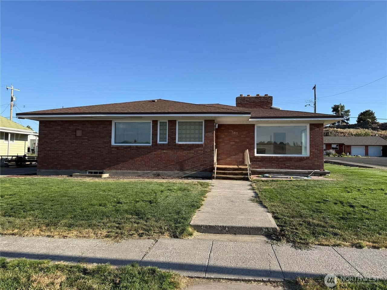 702 2nd Avenue - Photo 1