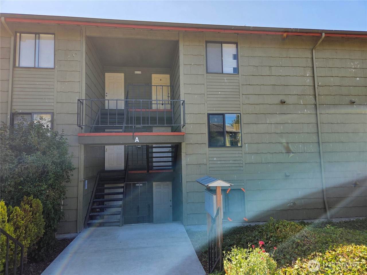 270 Barrington Drive - Photo 1