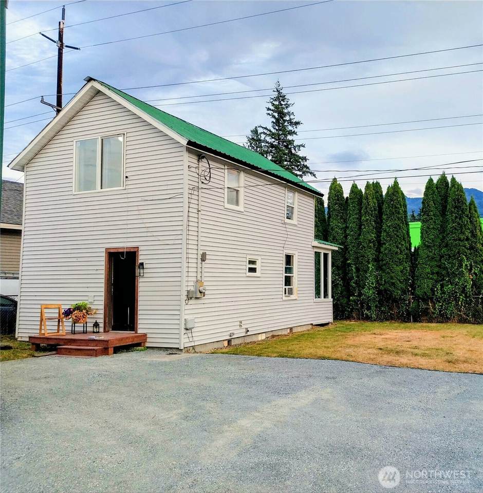 36727 Highway 2 - Photo 1