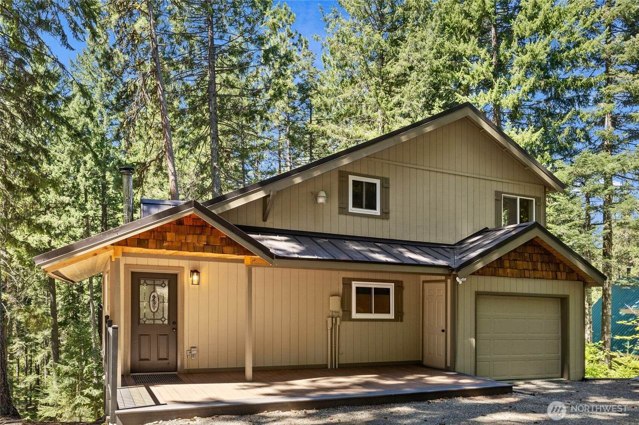 221 Lakedale Drive - Photo 1