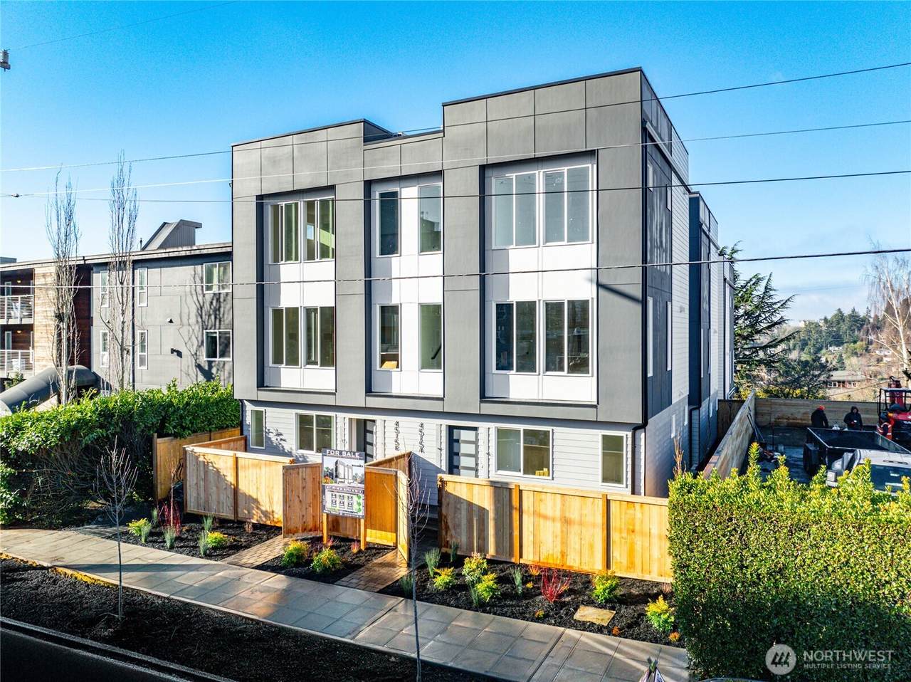 4517 44th Avenue - Photo 1