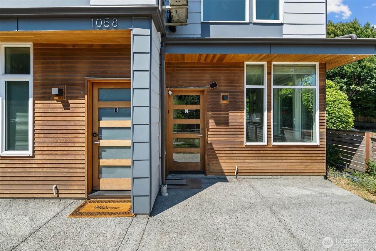 1058 Cloverdale Street - Photo 1