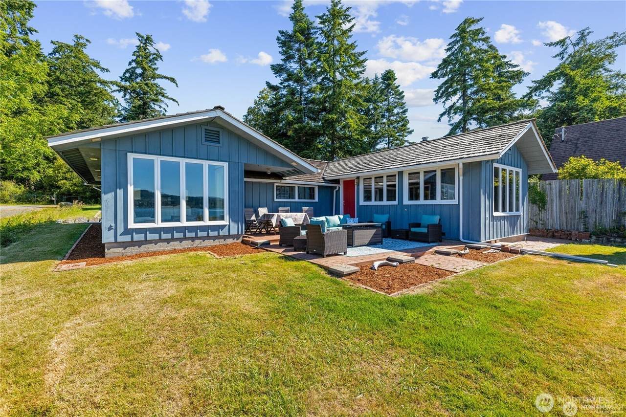 4448 South Shore Drive - Photo 1