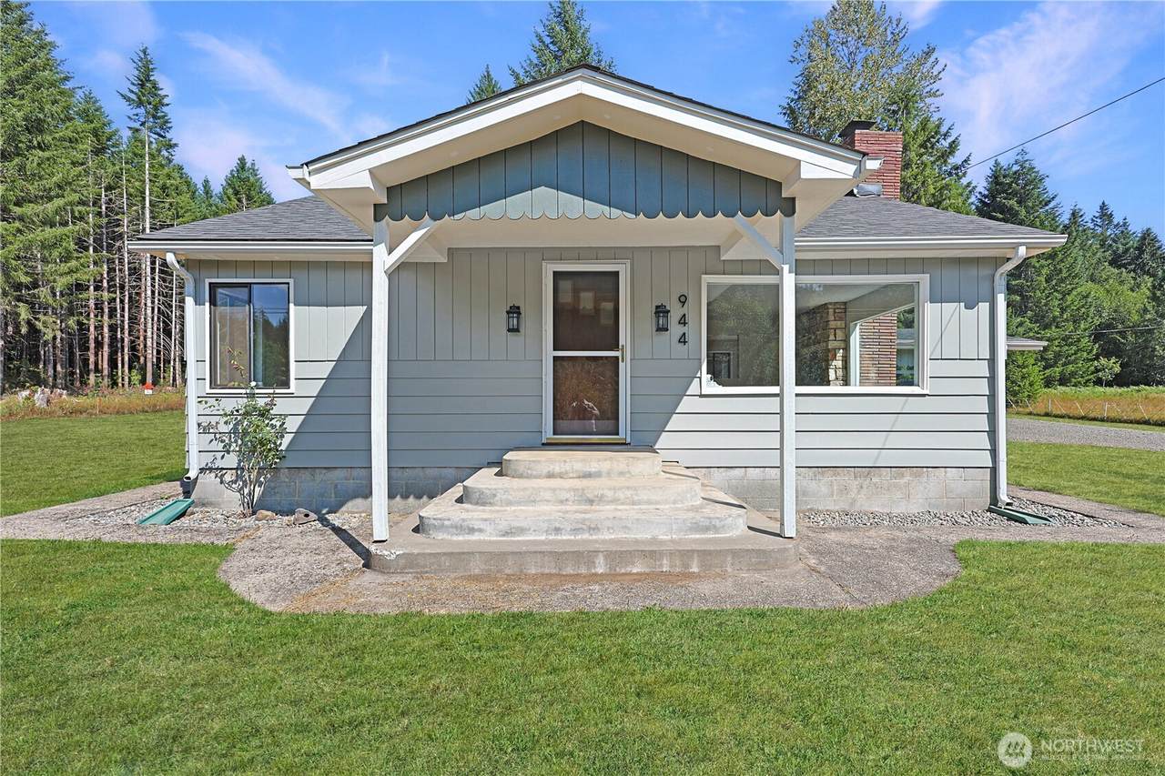 944 State Route 7 - Photo 1