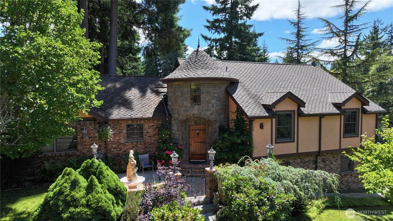 2706 Walnut Loop - Photo 1