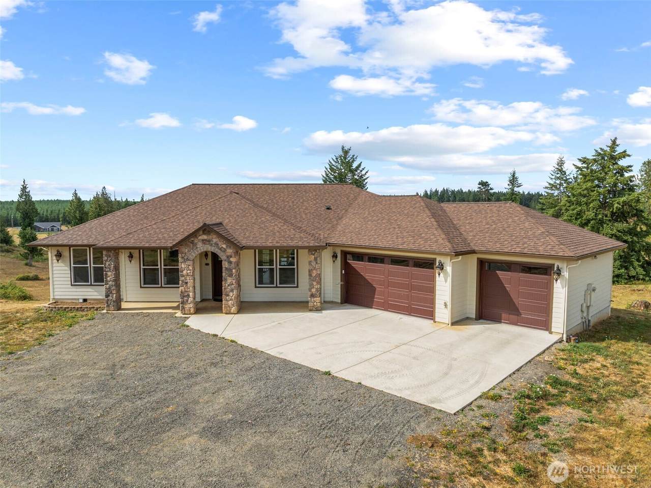 188 Birchfield Parkway - Photo 1