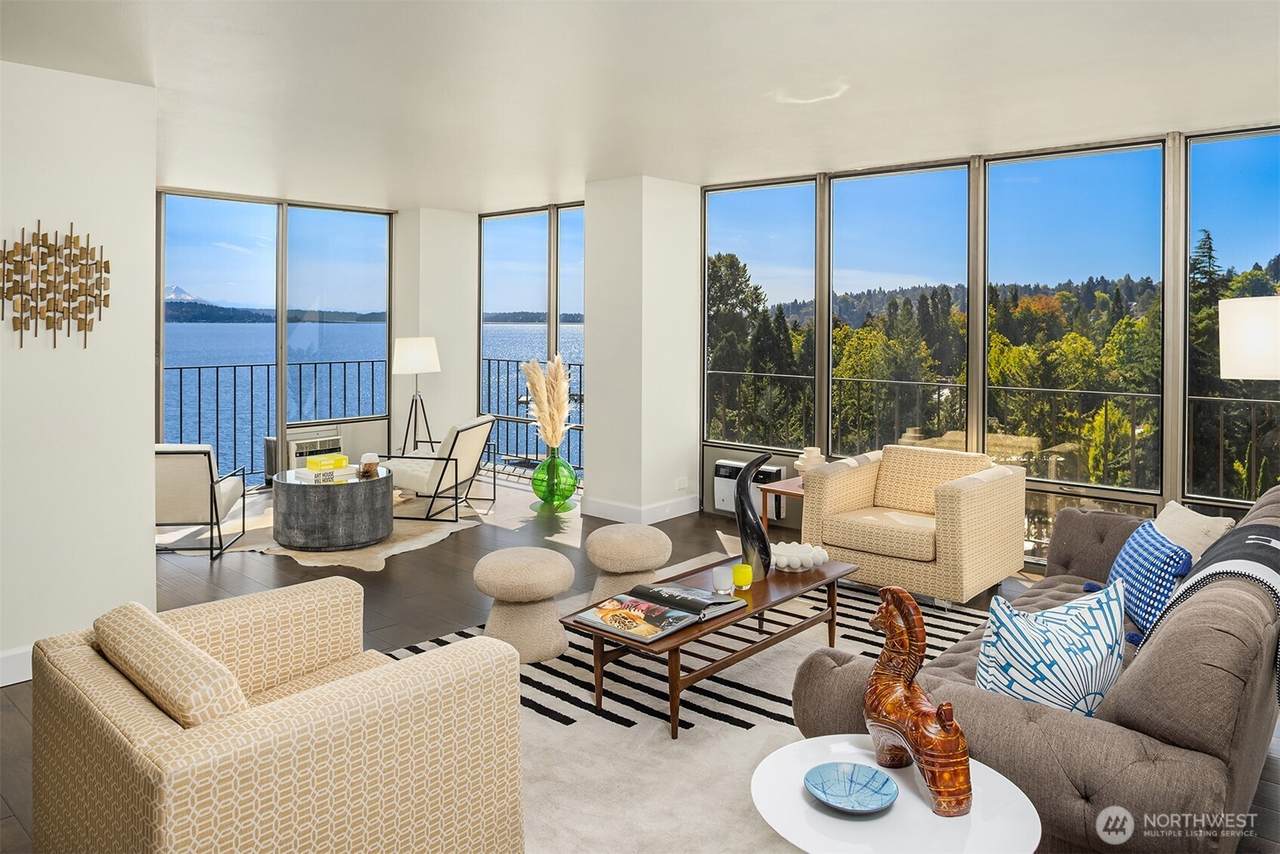 1620 43rd Avenue - Photo 1