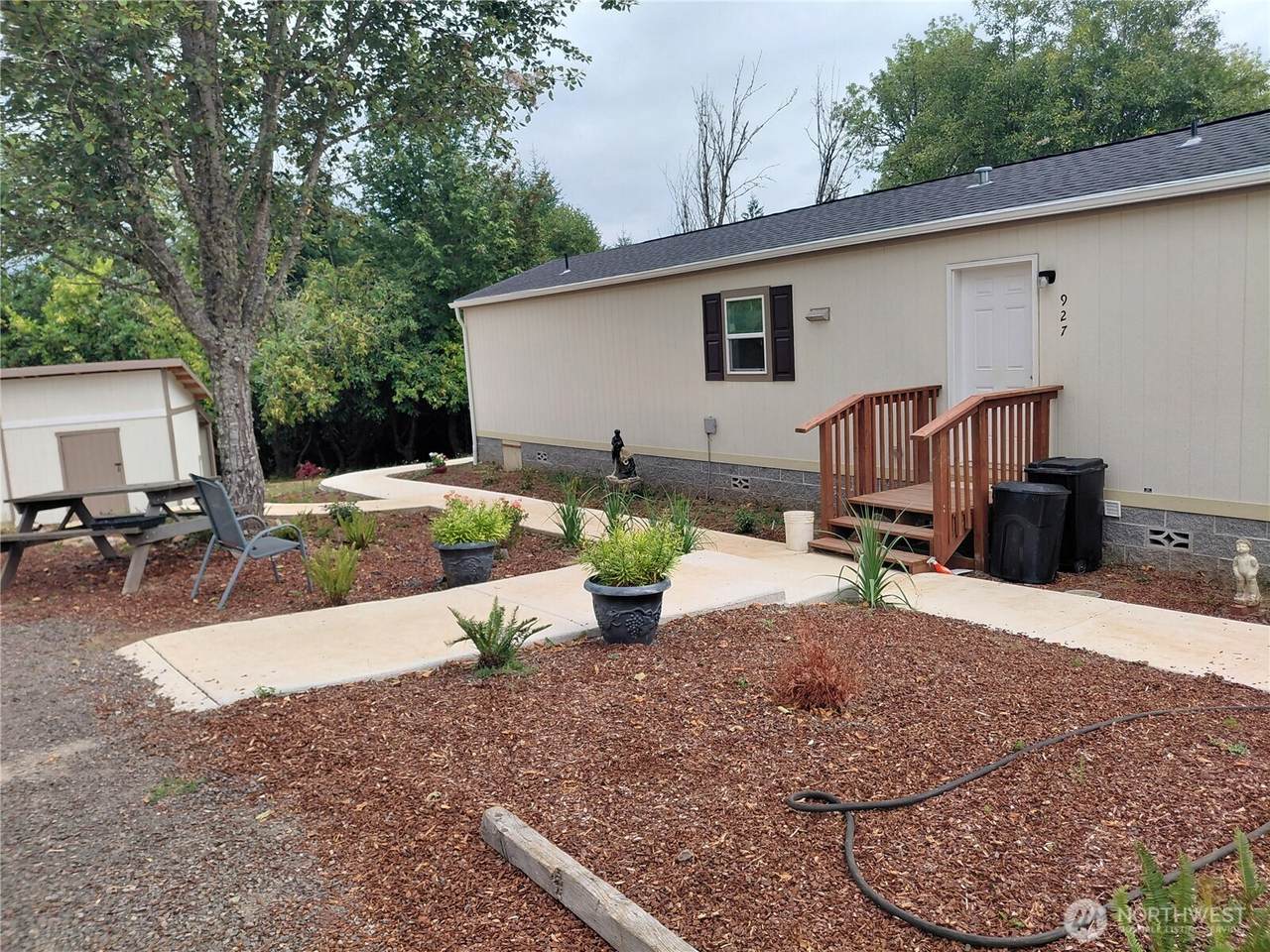 927 Cinebar Road - Photo 1