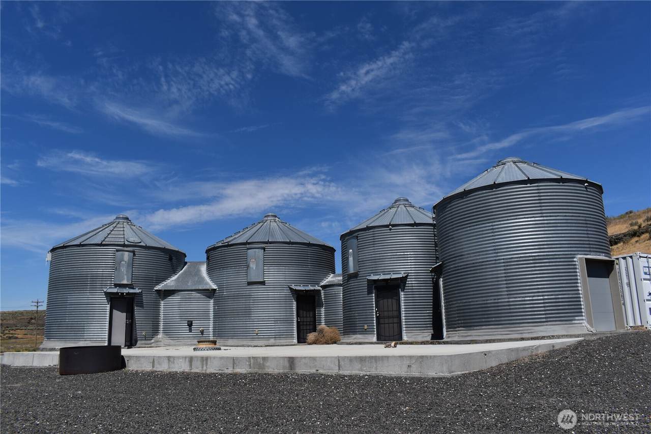 2171 Moody Road - Photo 1