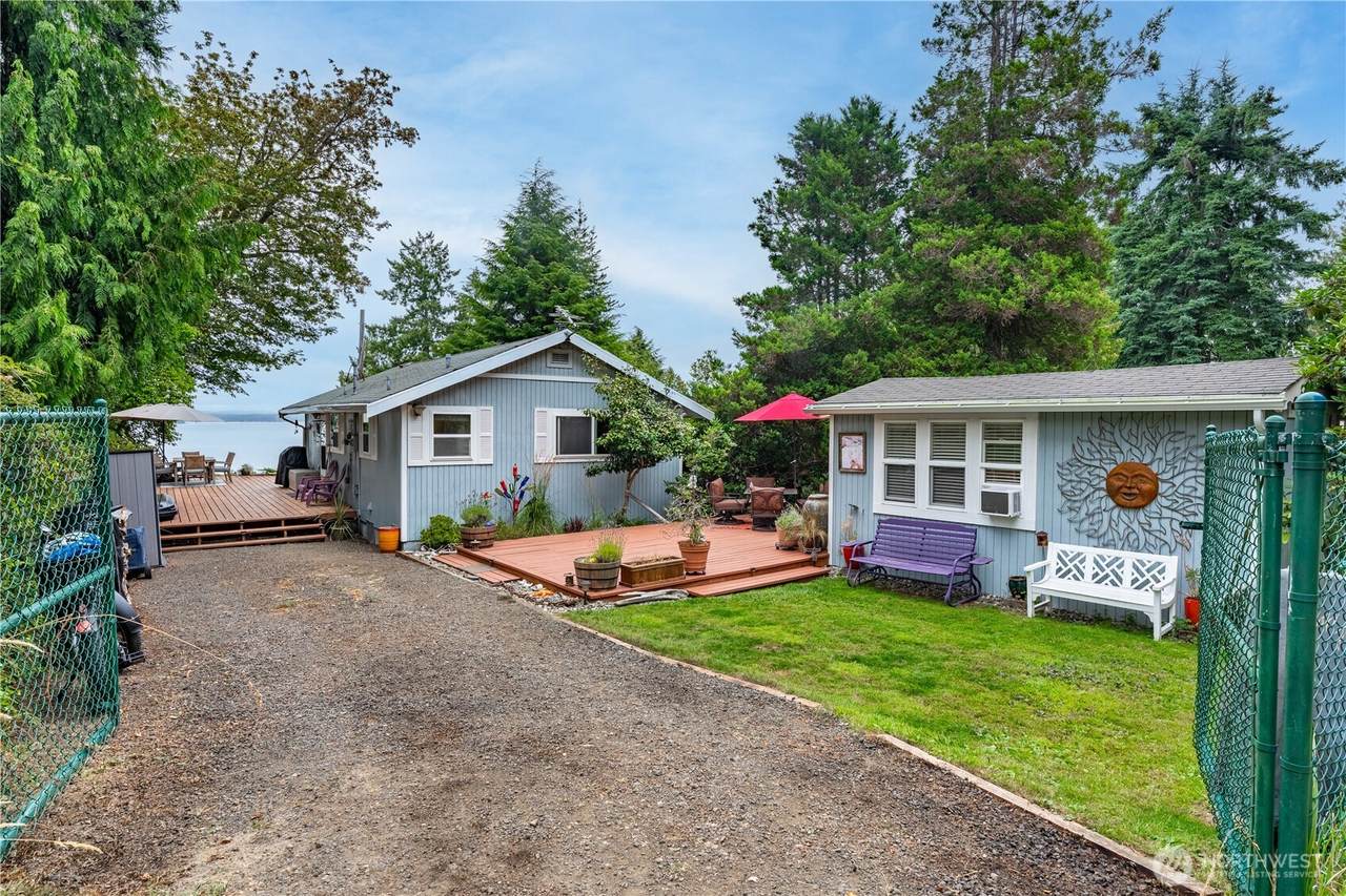 1321 Madrona Boulevard - Photo 1