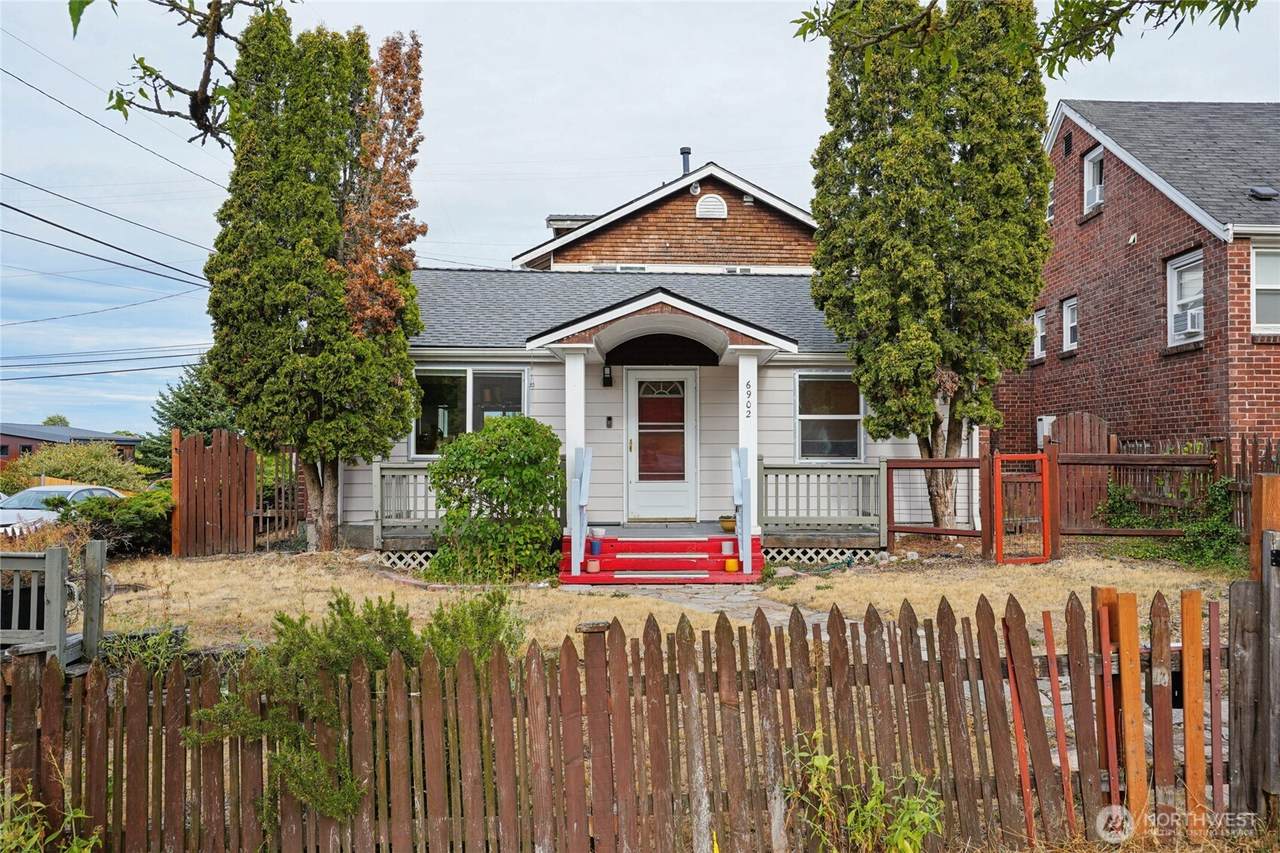 6902 35th Avenue - Photo 1