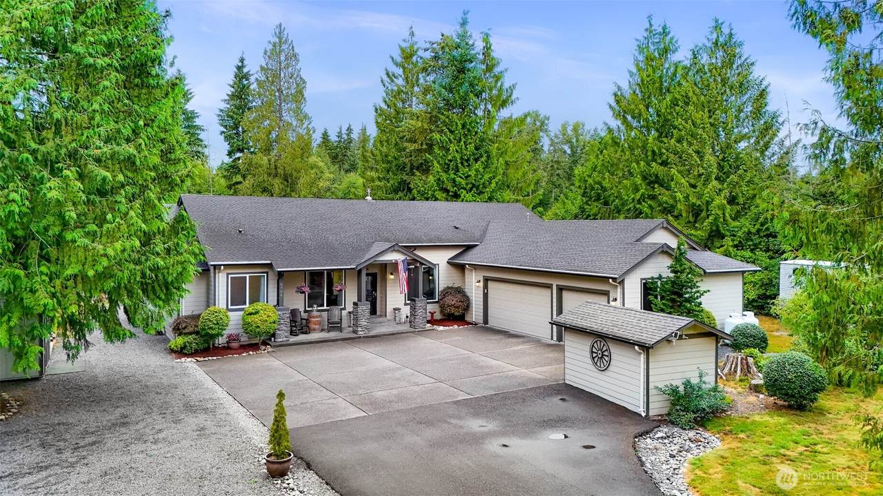 8706 115th Avenue - Photo 1