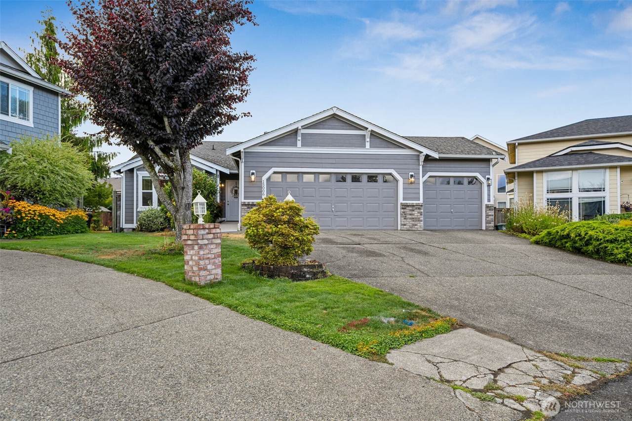 15006 81st Ave E - Photo 1