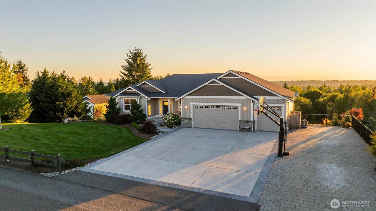 3114 159th Avenue - Photo 1