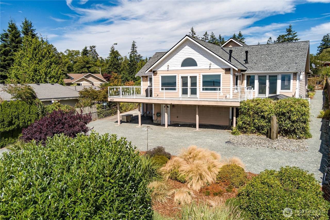 1947 Fircrest Avenue - Photo 1