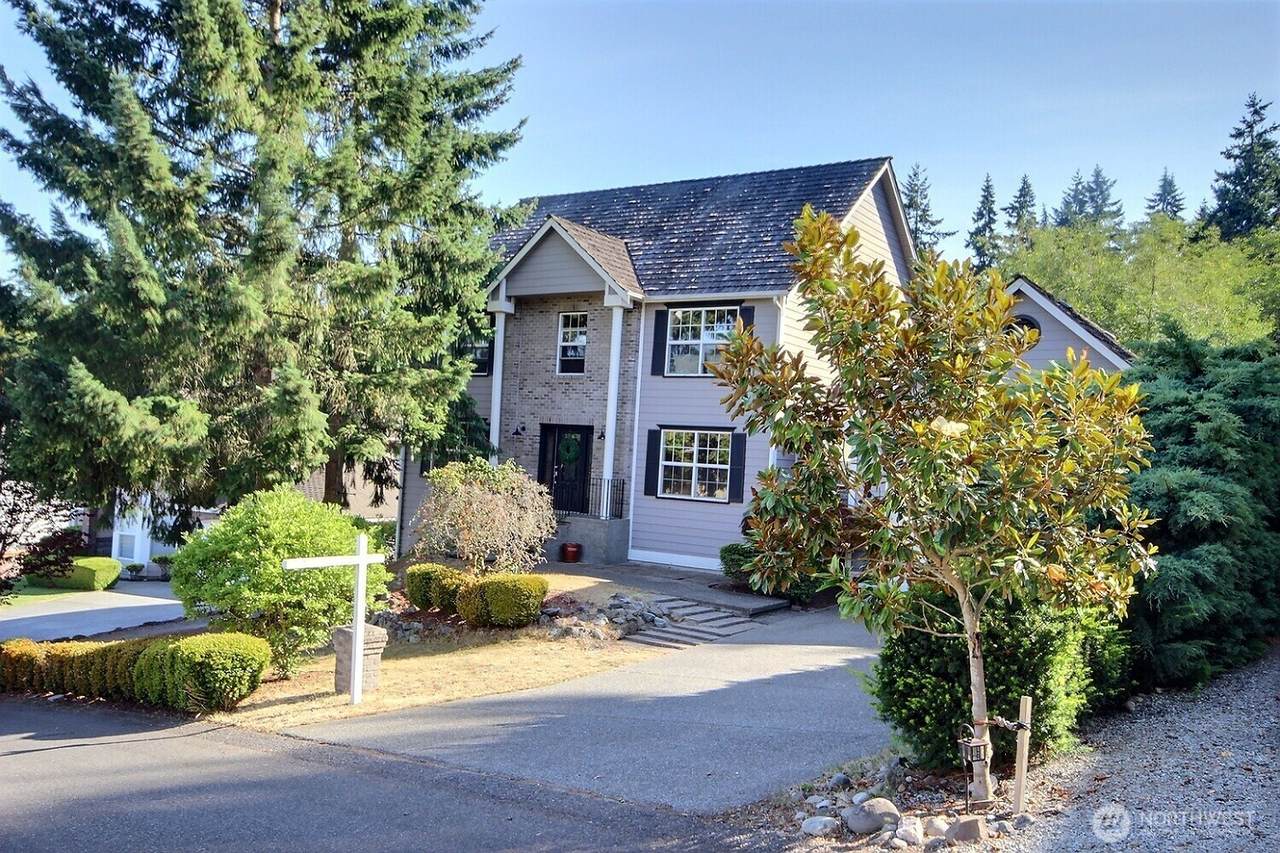 4018 52nd Street - Photo 1