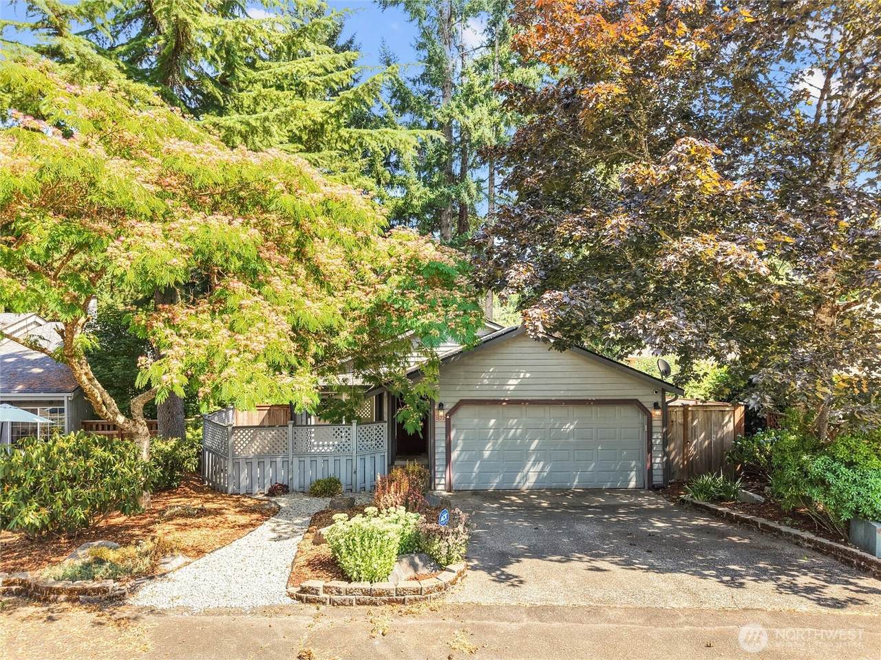 1822 Jonquil Lane - Photo 1