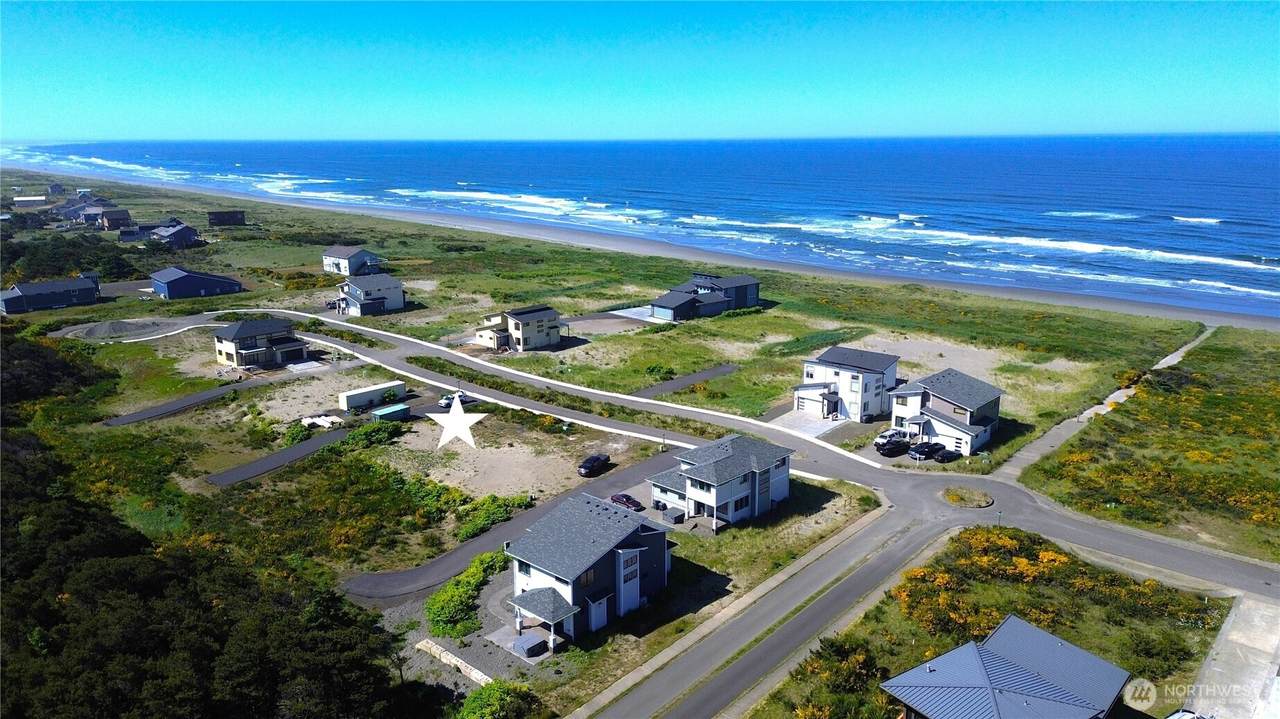 1505 Beach Glass Lane - Photo 1