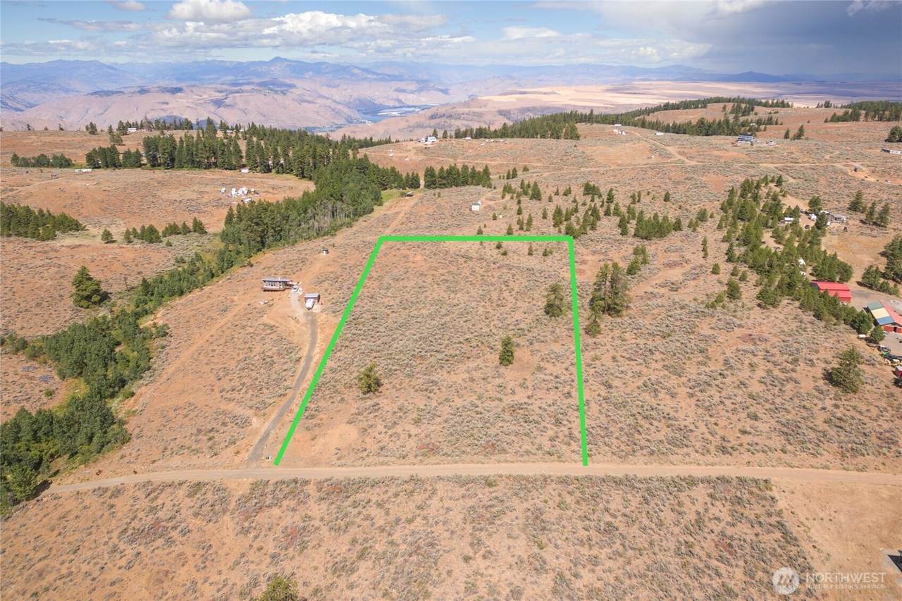 215 Chipmunk Trail Road - Photo 1