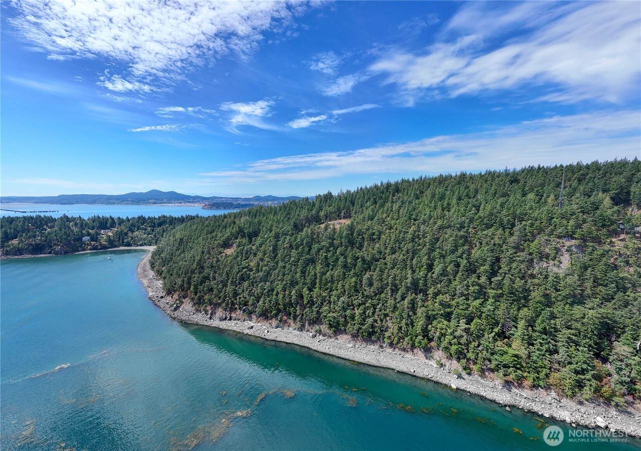 7121 Island View Drive - Photo 1