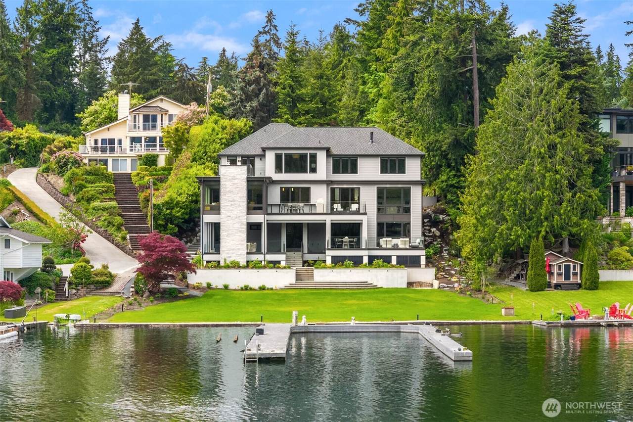 3234 78th Place - Photo 1