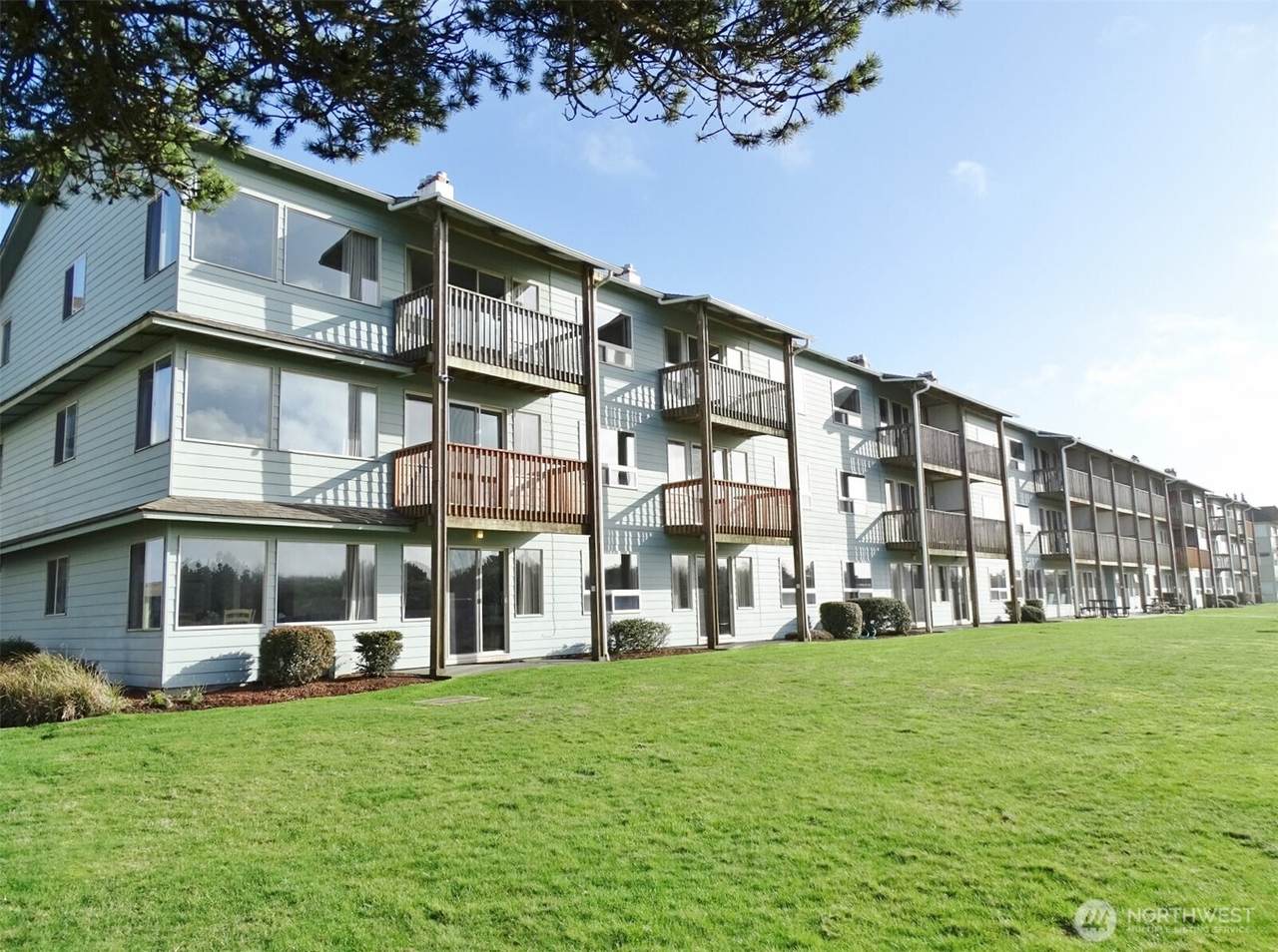 643 Ocean Shores Boulevard - Photo 1