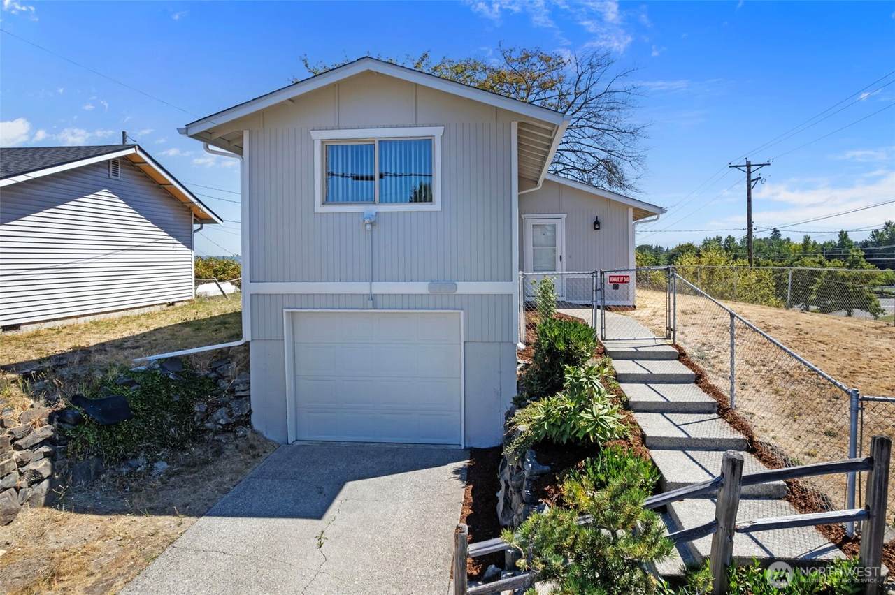 3737 L Street - Photo 1