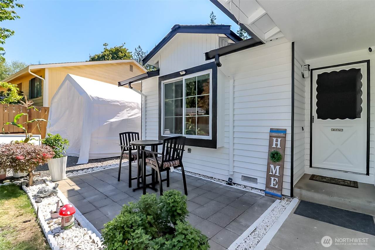 5130 130th Place - Photo 1