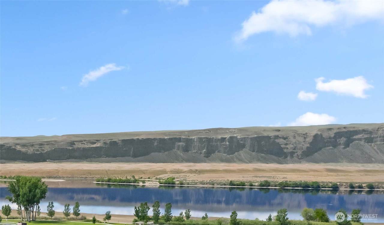 9060 Trellis Lane - Photo 1