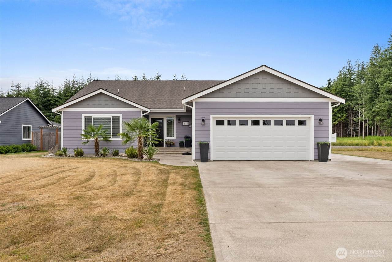 611 Woodside Road - Photo 1