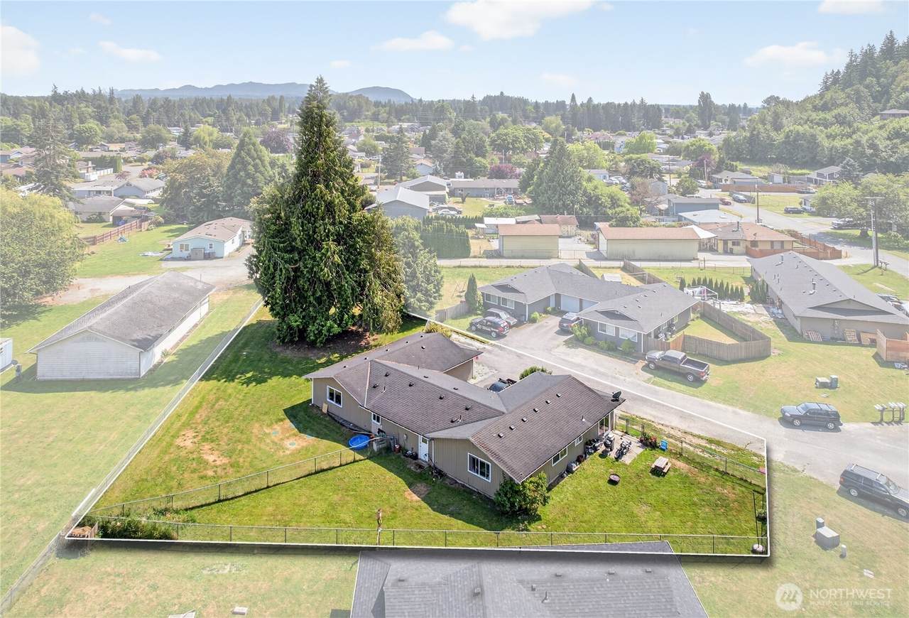 11217 N Skagit St - Photo 1