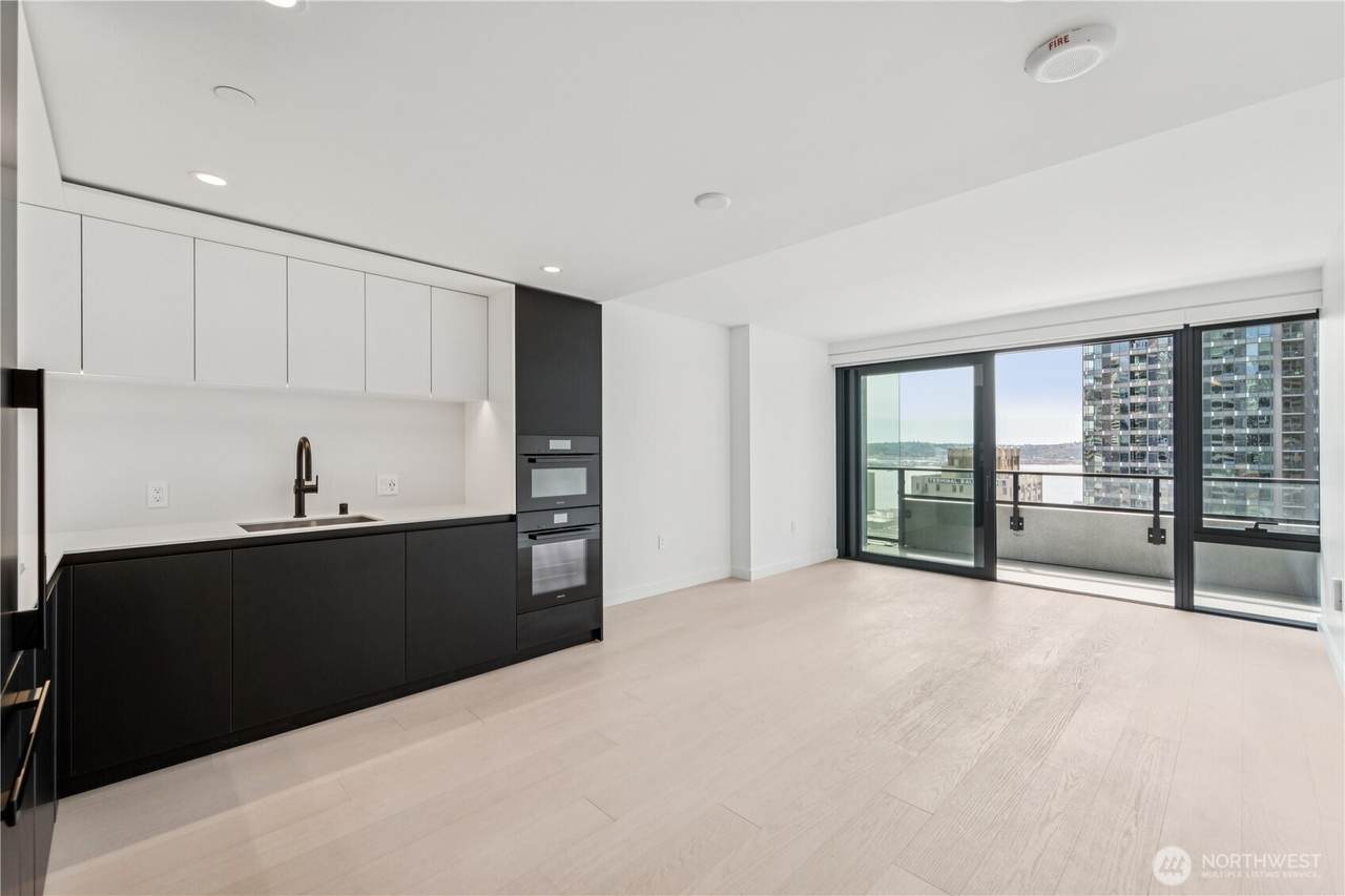 300 Virginia Street - Photo 1