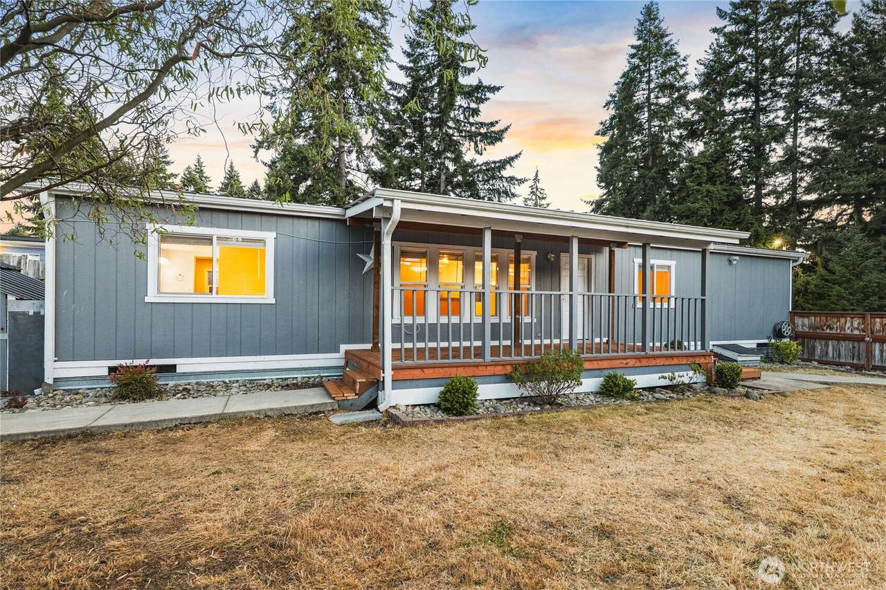 20505 93rd Avenue Ct - Photo 1