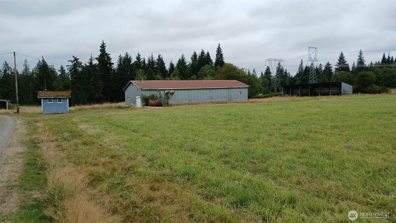 12400 212th Street - Photo 1