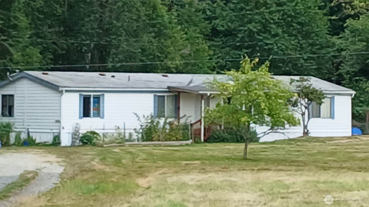 12424 212th Street - Photo 1