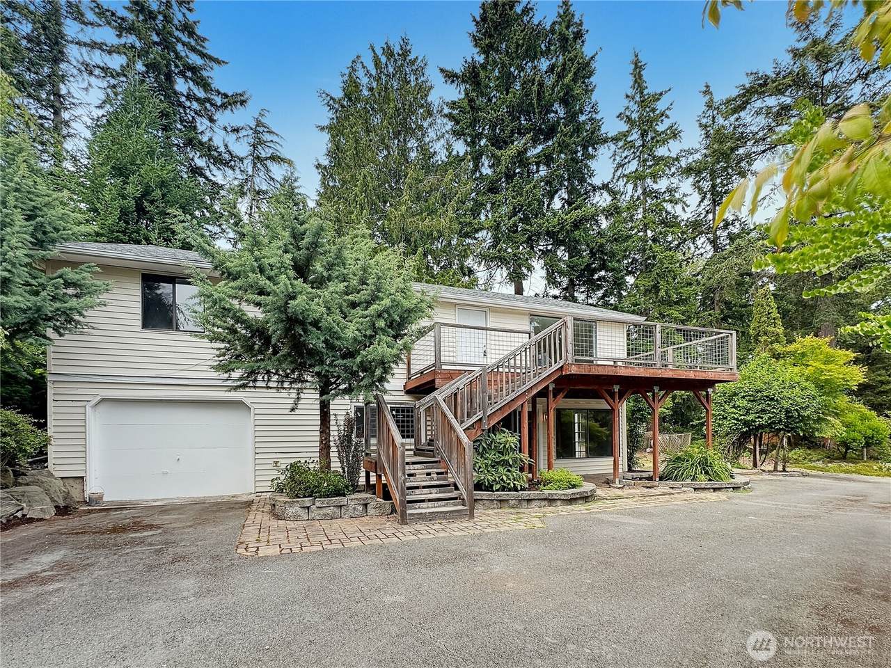 314 Snohomish Drive - Photo 1