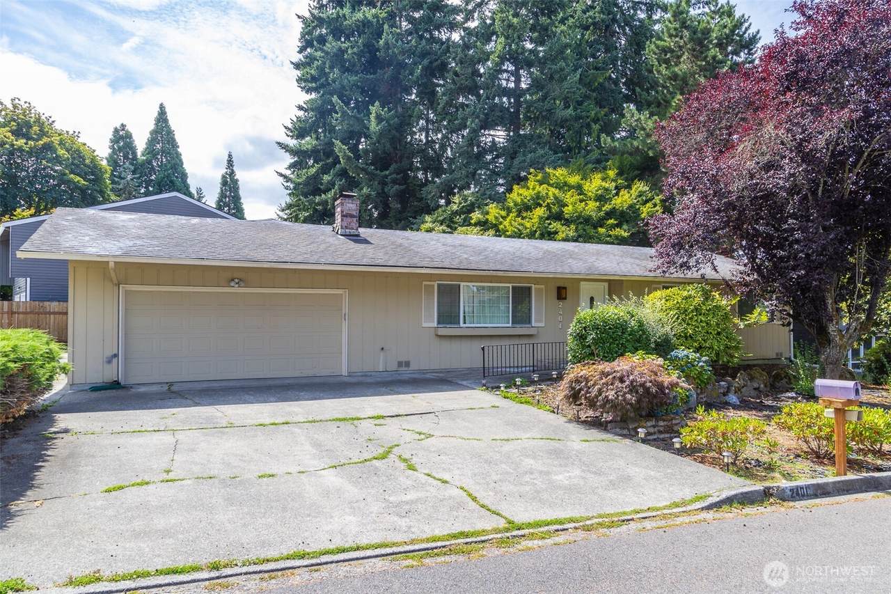 2401 318th Street - Photo 1