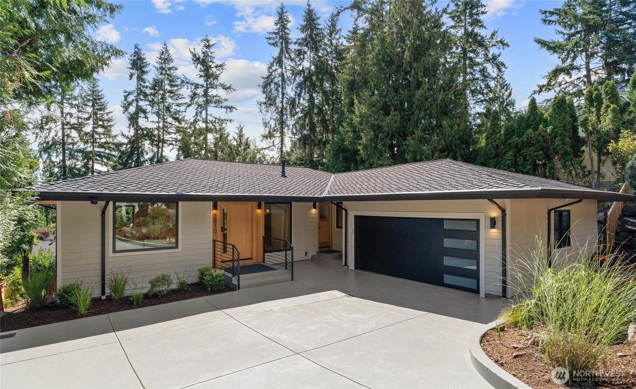 2810 177th Avenue - Photo 1