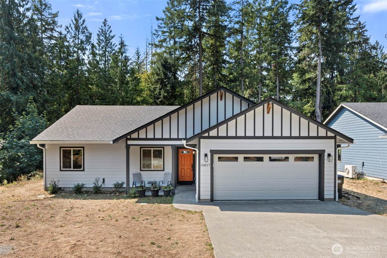 18817 Rampart Drive - Photo 1